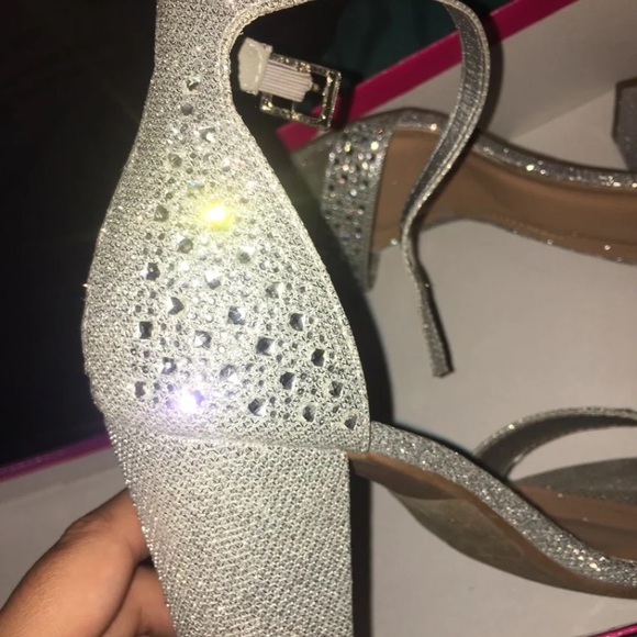 Block heals - Picture 2 of 2